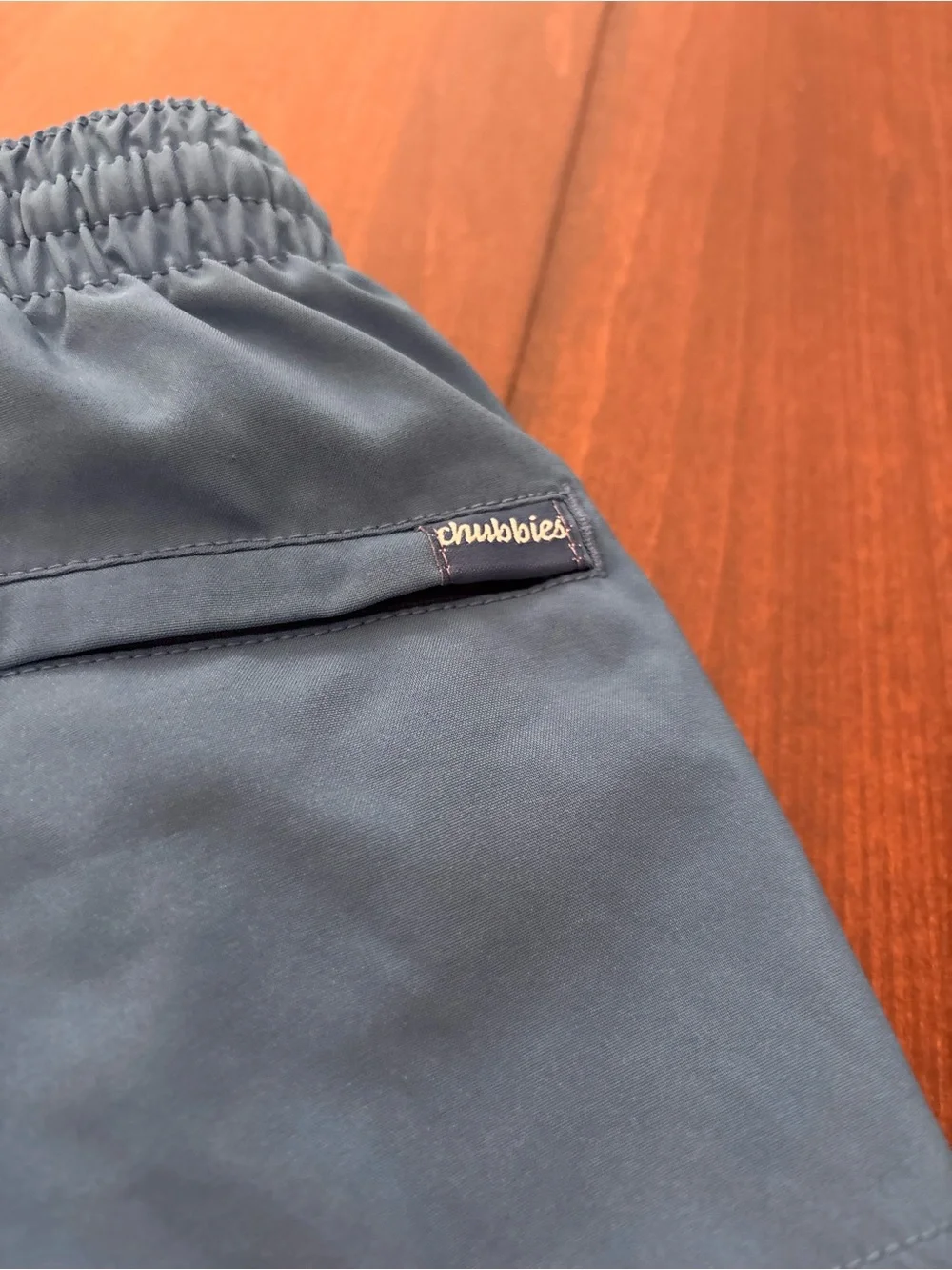 chubbies Two-Tone Slate Blue Red Swim Trunks 5.5 inseam